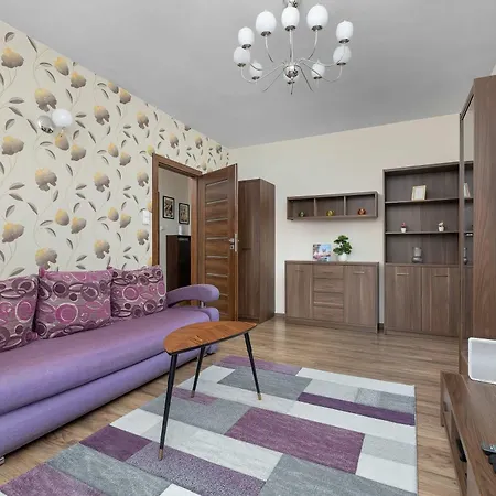 Lägenhet Spacious With A Workspace And Balcony Near The Water Park By Renters *