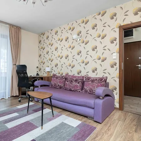Lägenhet Spacious With A Workspace And Balcony Near The Water Park By Renters *